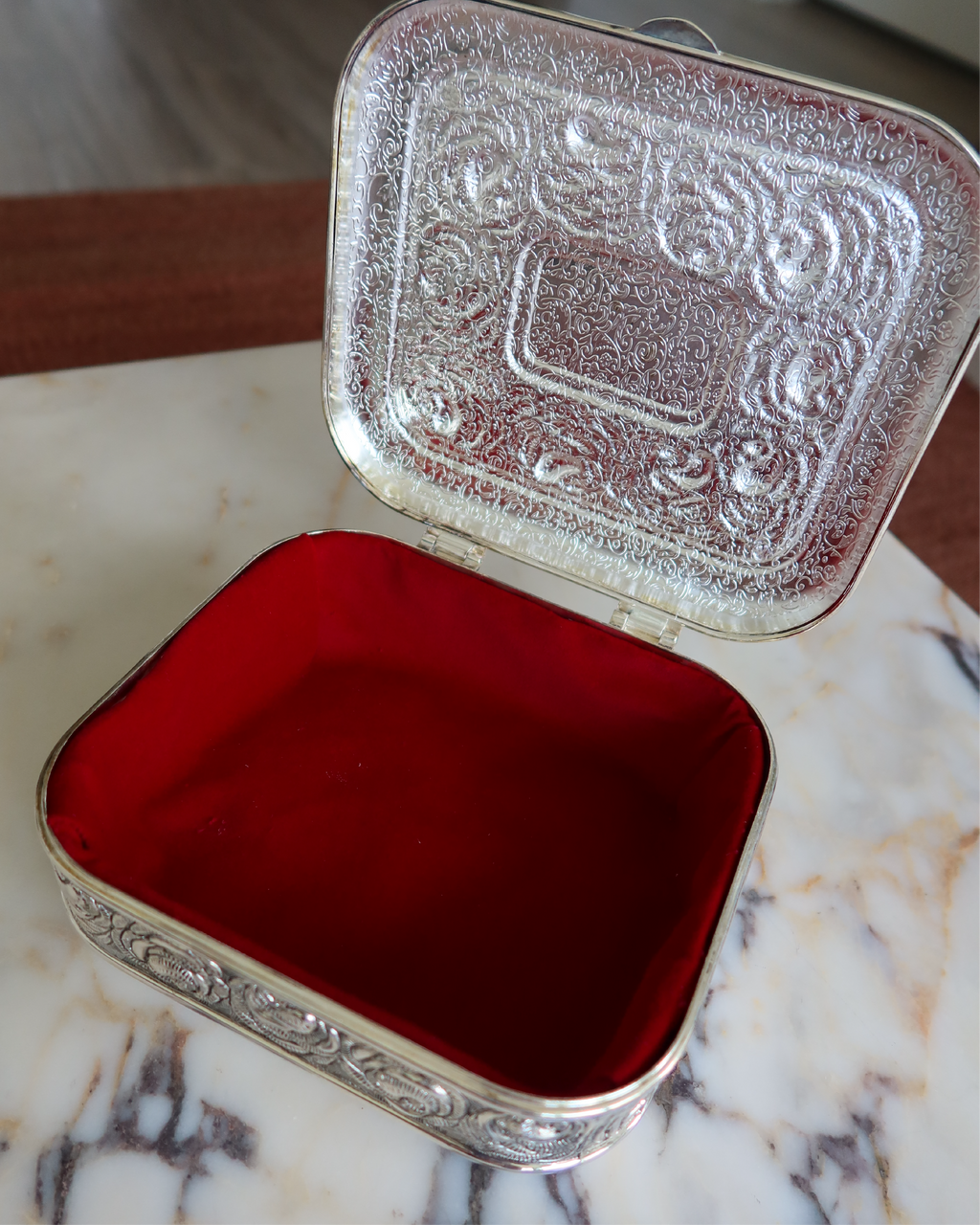 Aurelia Silver Jewelry Box