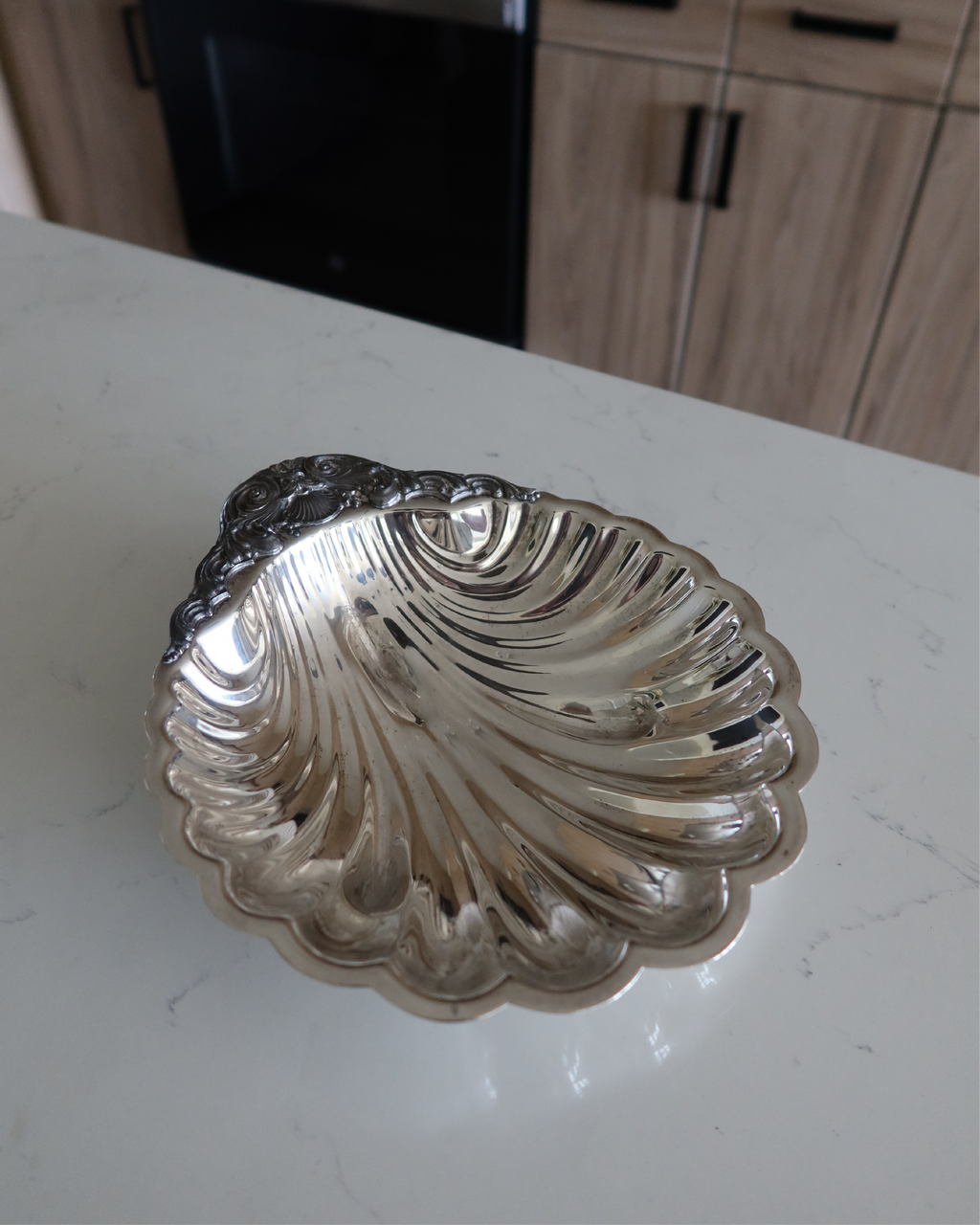 Sandrine 9.75" Silver Shell Tray