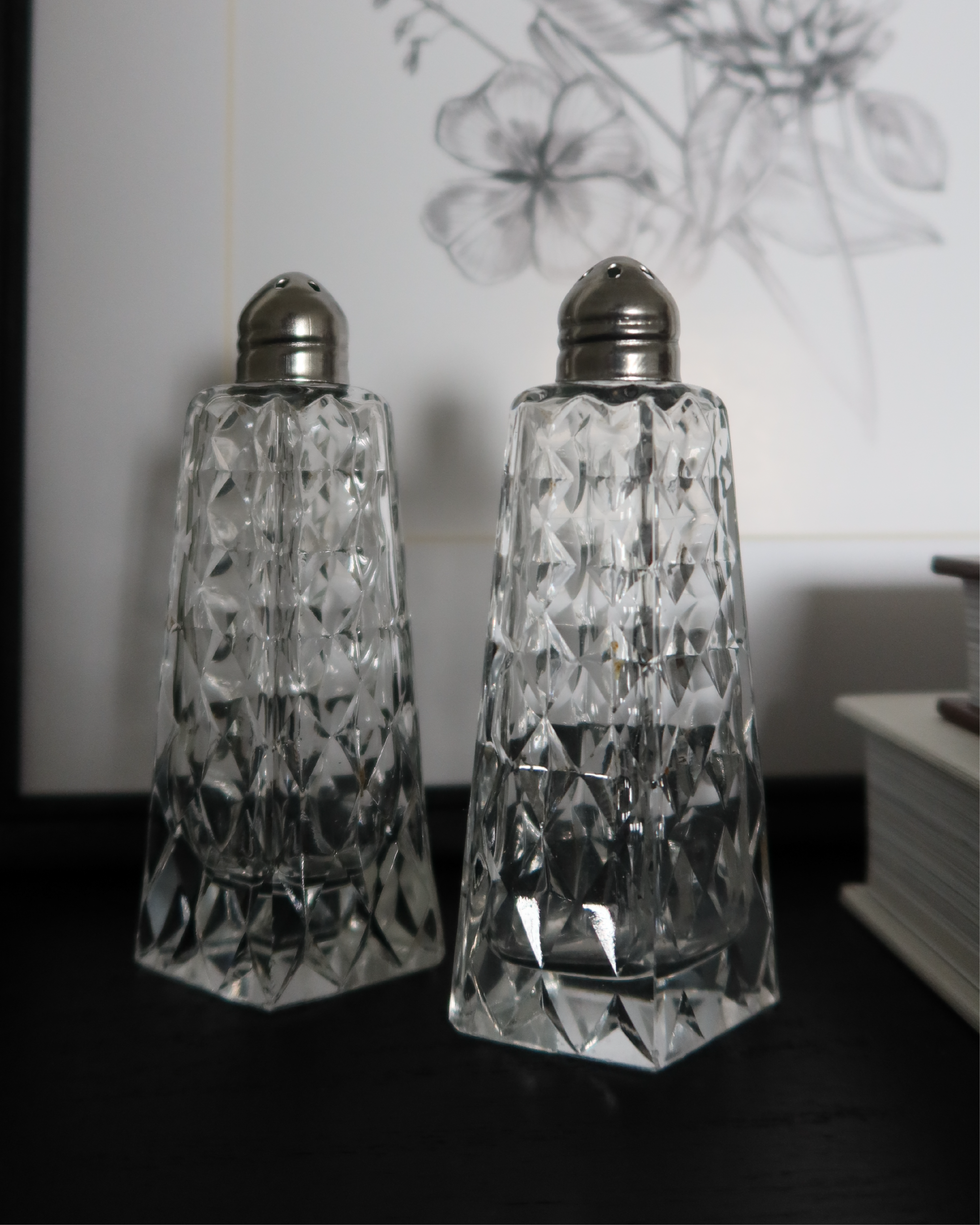Cleo Crystal Salt & Pepper Shaker Set