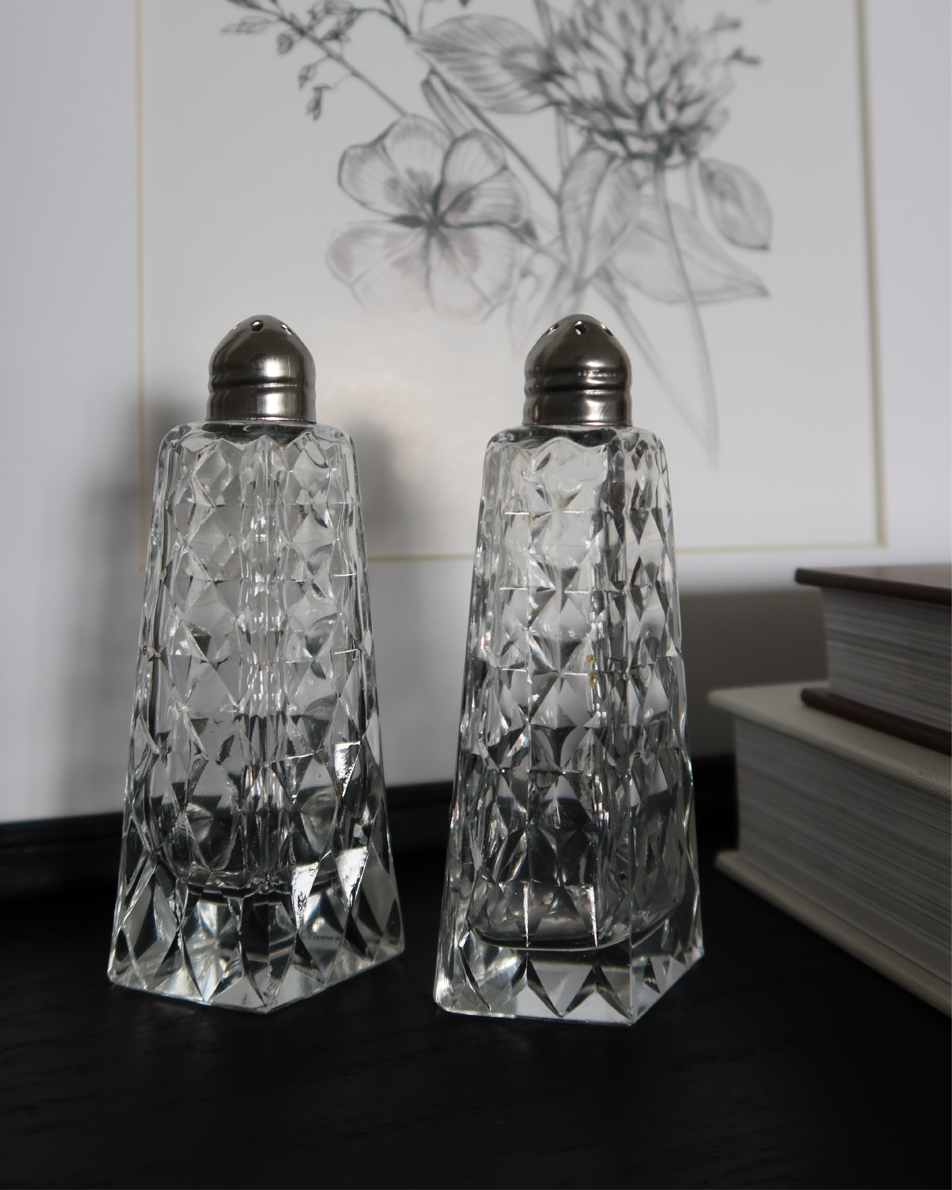 Cleo Crystal Salt & Pepper Shaker Set