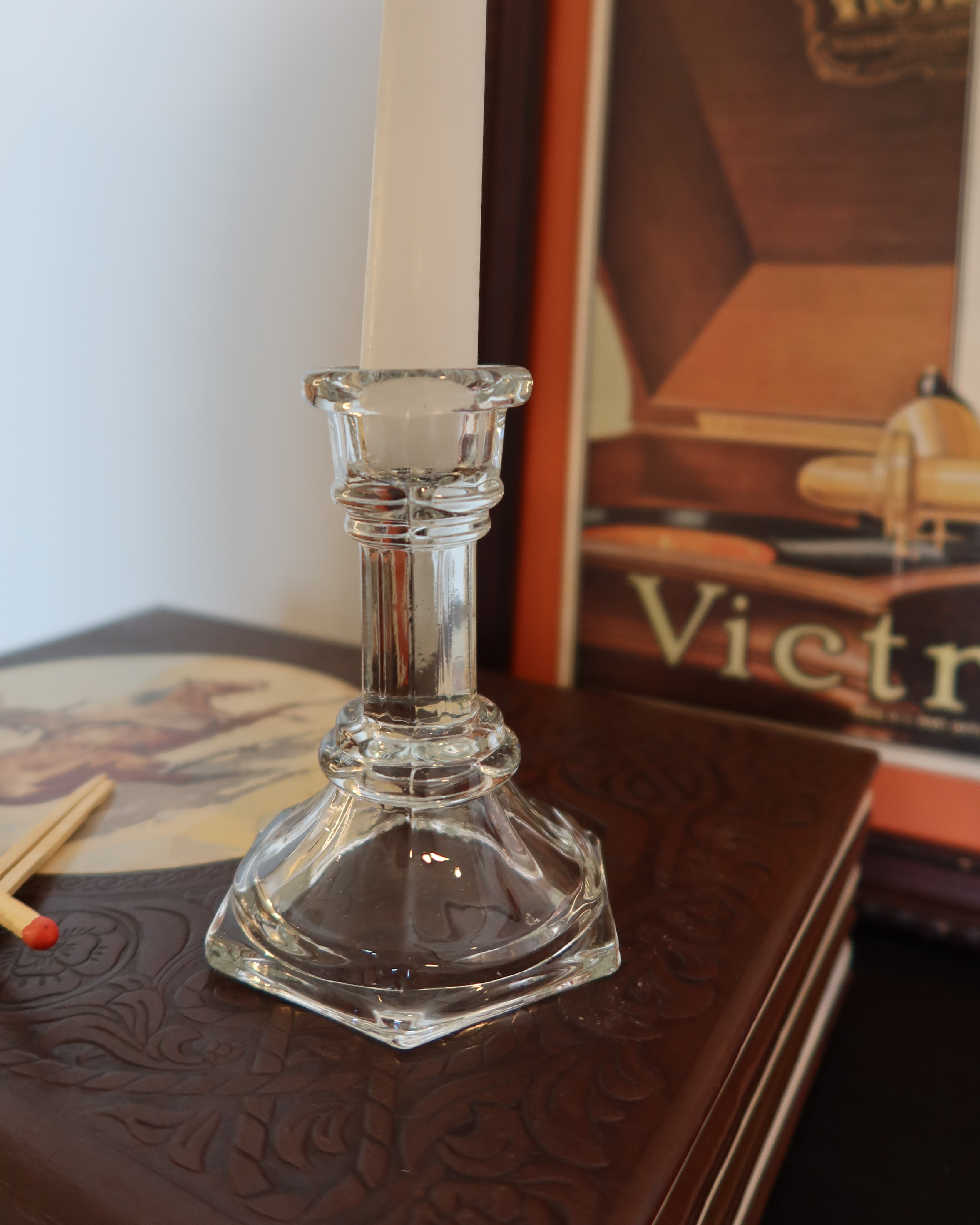 Alistair Glass Candlestick