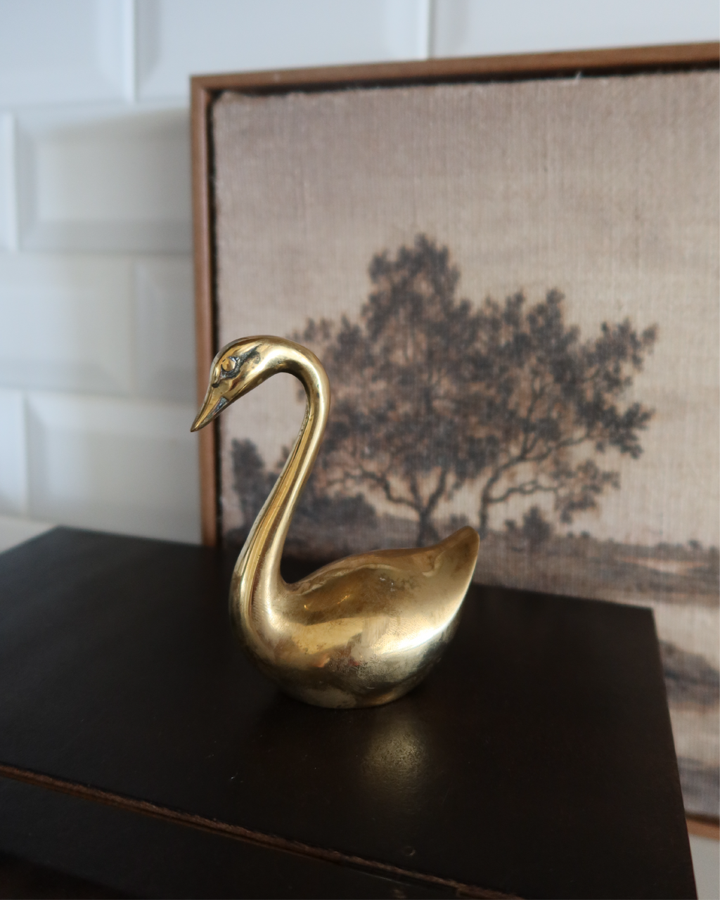 Sarrah 4" Brass Swan