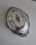 Alessia 13.5" Silver Serving Platter w/ Lid