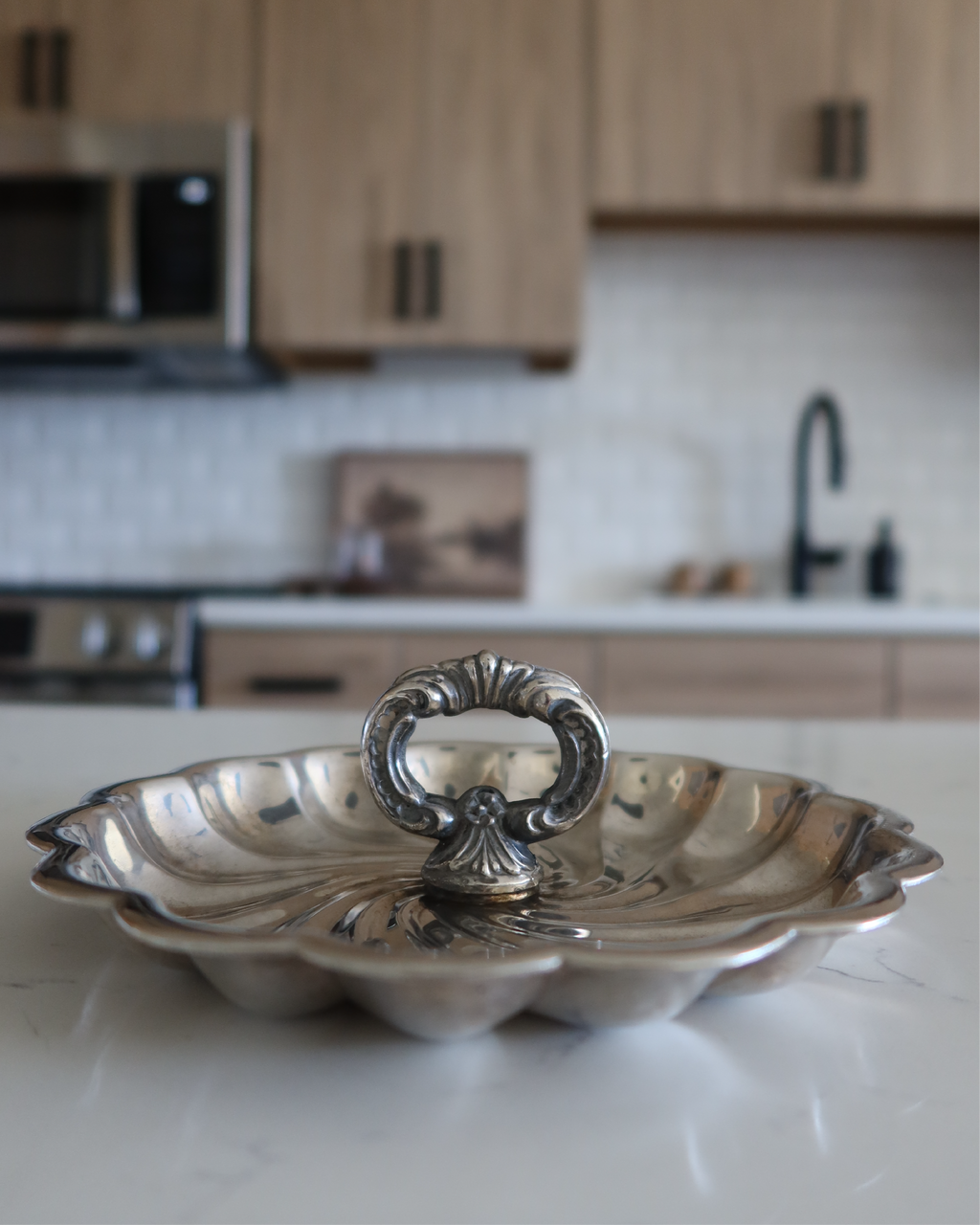 Winslet 6.5" Silver Tray w/ Handle