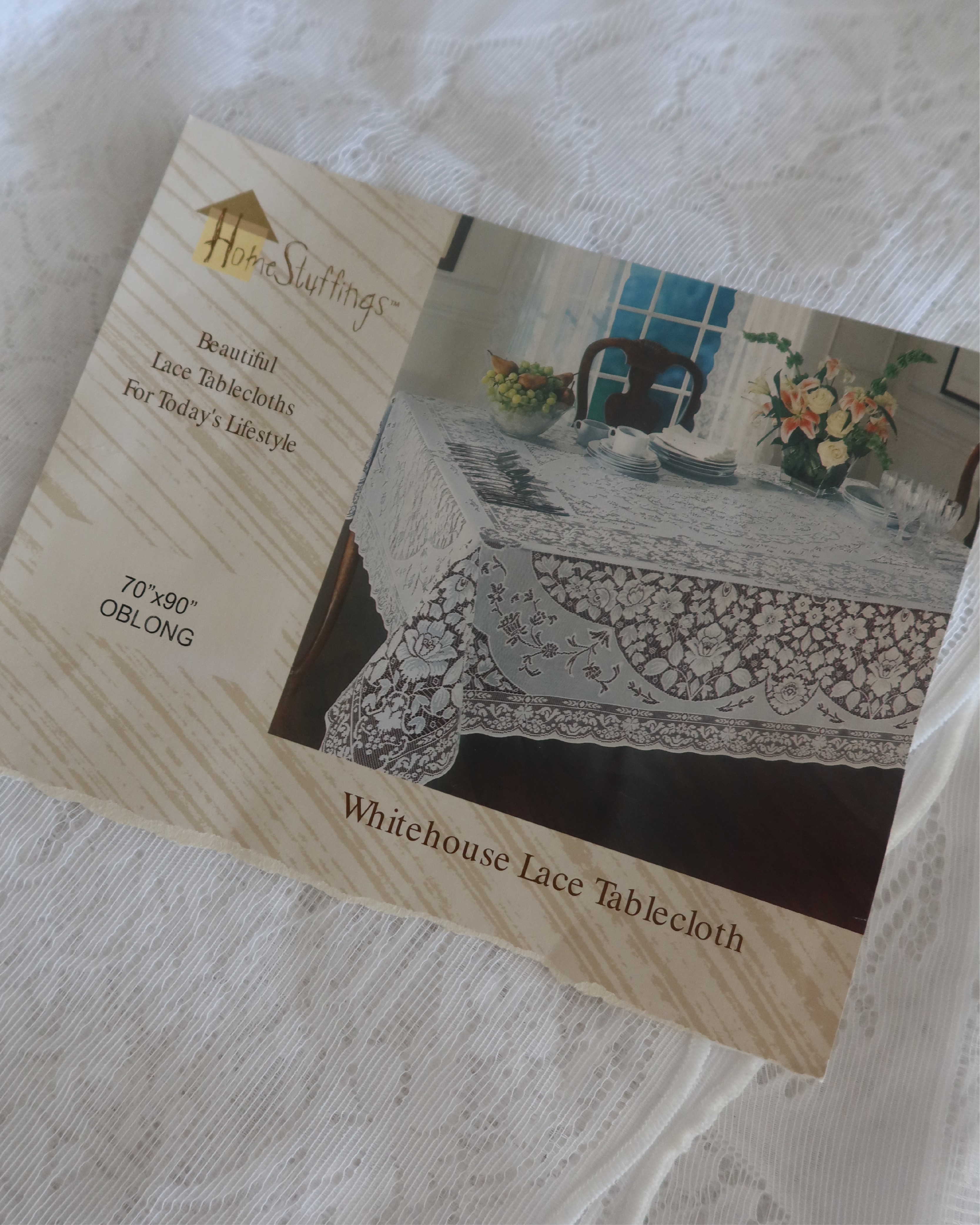 Paulette 70" x 90" Lace Tablecloth